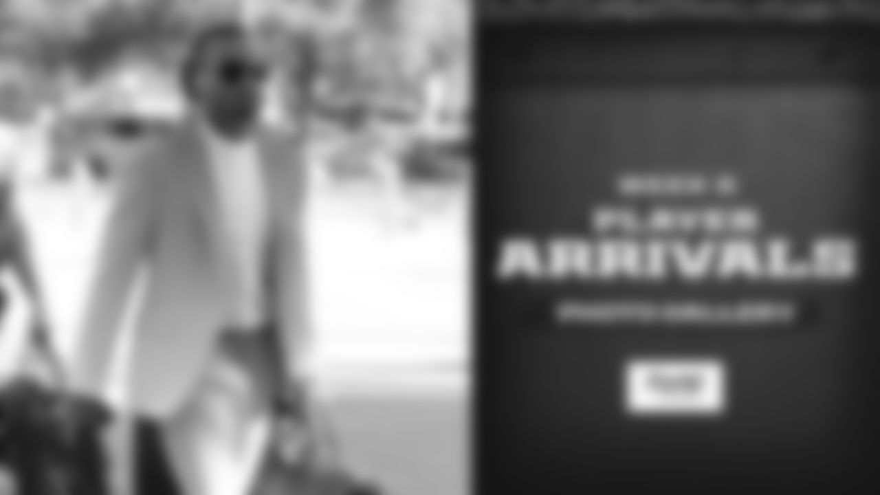 1015_Arrivals_Gallery_Template