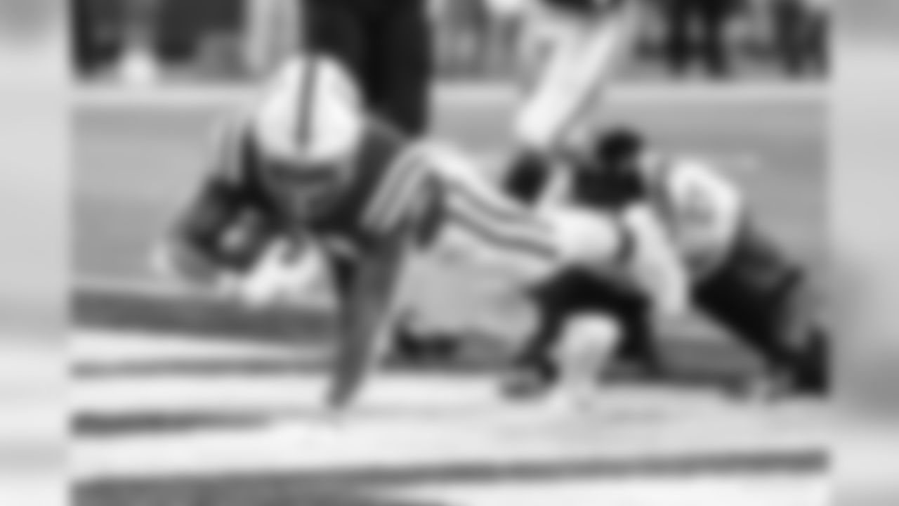 21 running back Nyheim Hines