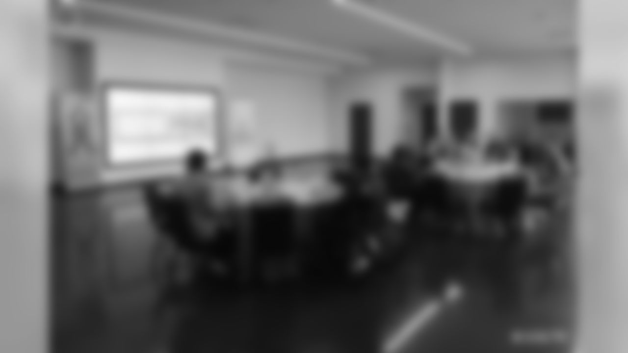 2019_1015_PamperHerPink_0211