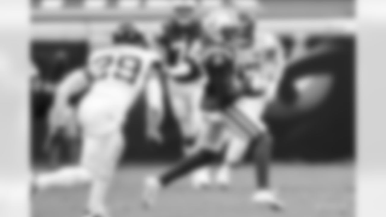 15 WR Parris Campbell