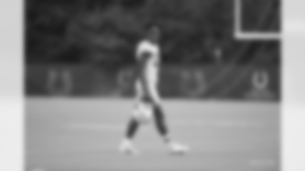 17 WR Mike Strachan