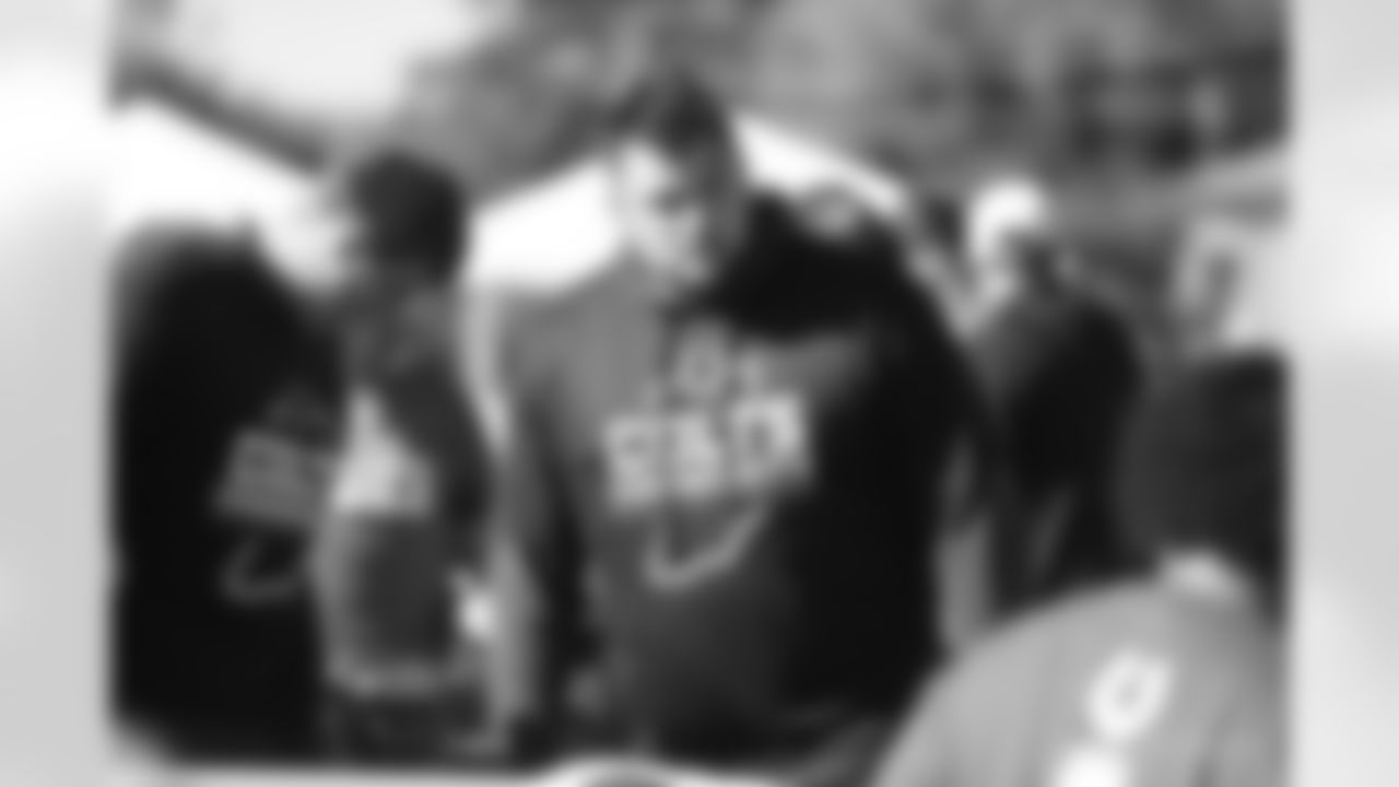 56 C/G Quenton Nelson, #75 G Will Fries