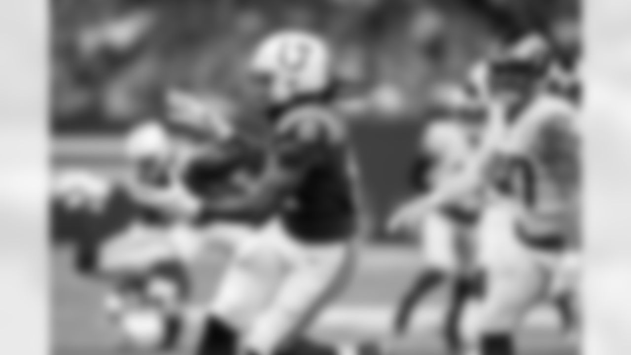 81 TE Mo Alie-Cox