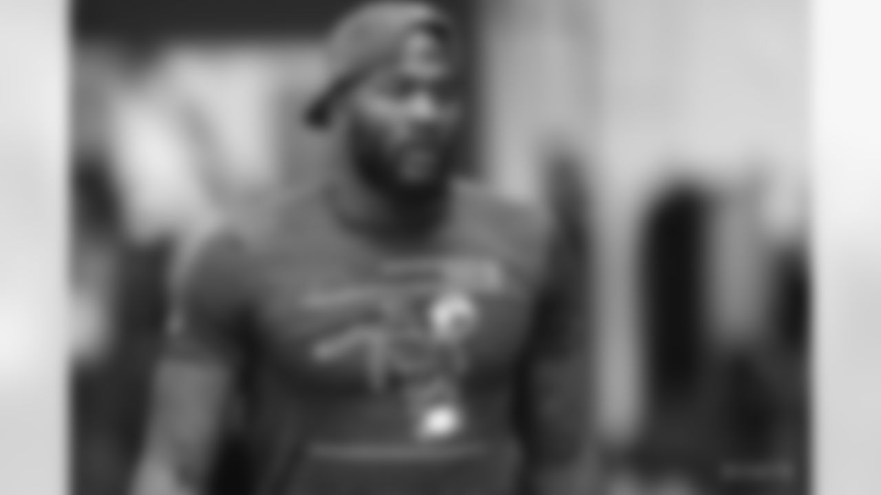 53 LB Shaquille Leonard