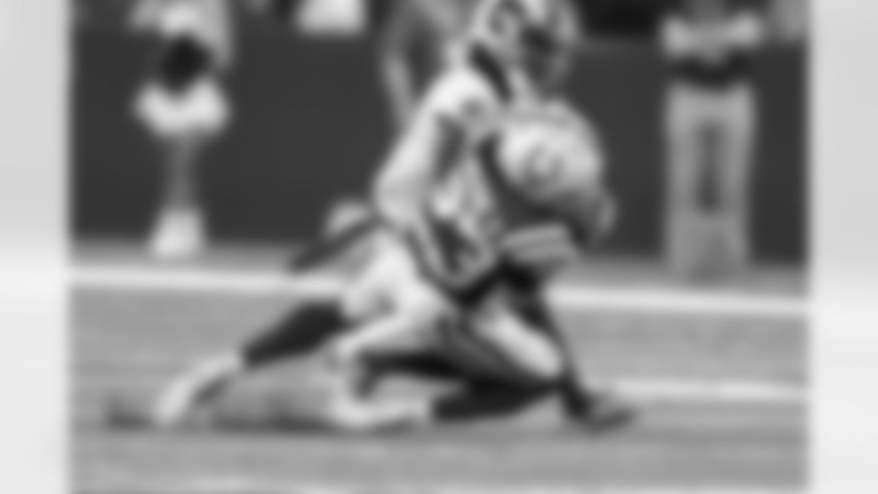 23 CB Kenny Moore II