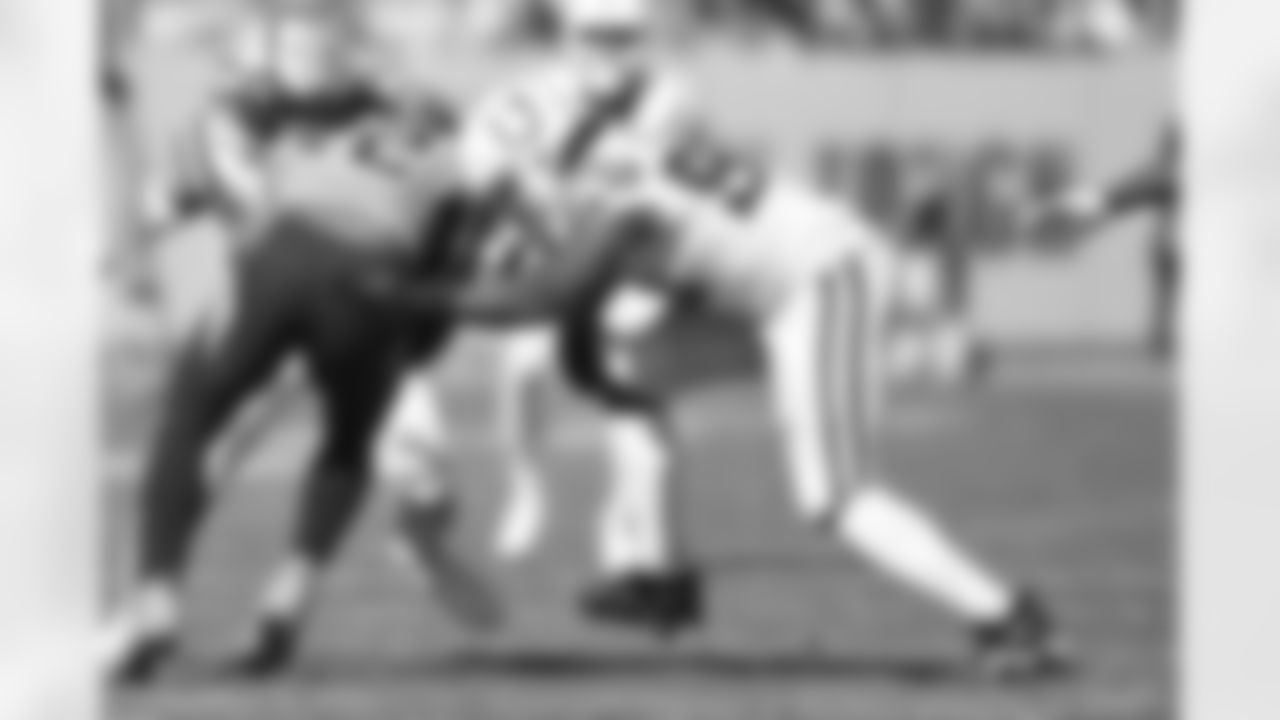 94 DT/DE Tyquan Lewis