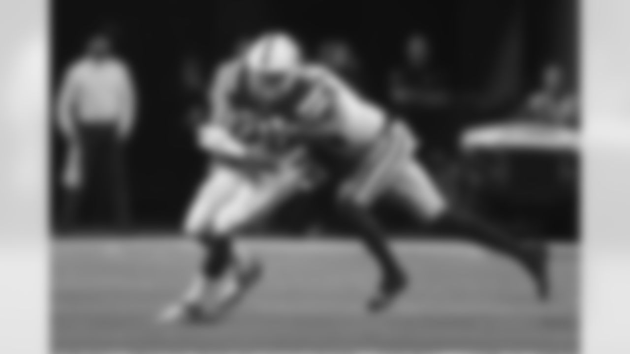 81 TE Mo Alie-Cox