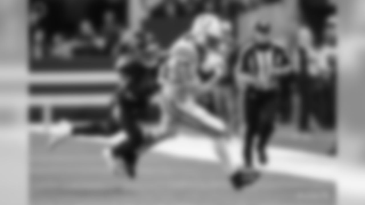 2019_1201_TEN_11426