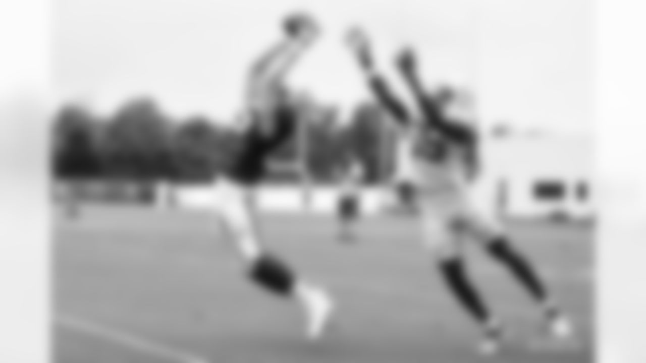 16 WR Ashton Dulin; #35 CB Tremon Smith