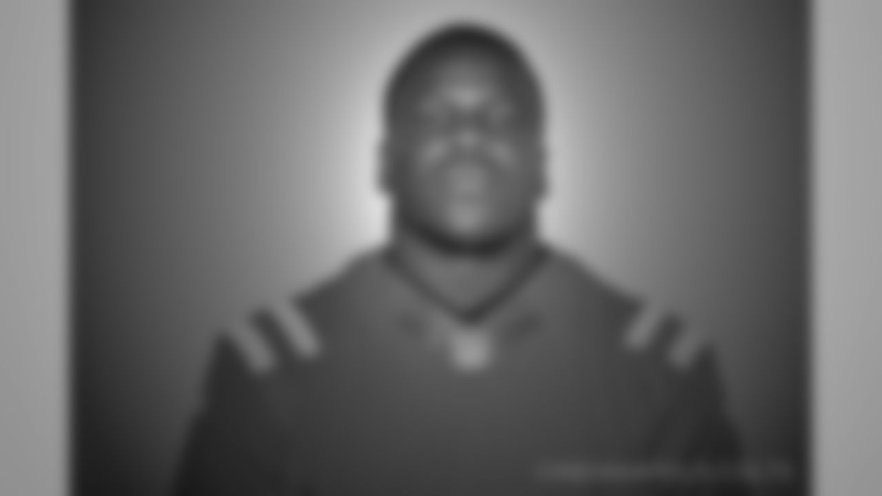 23
Gore, Frank
RB