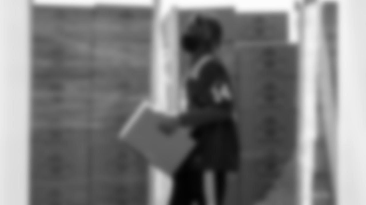 14 WR Zach Pascal