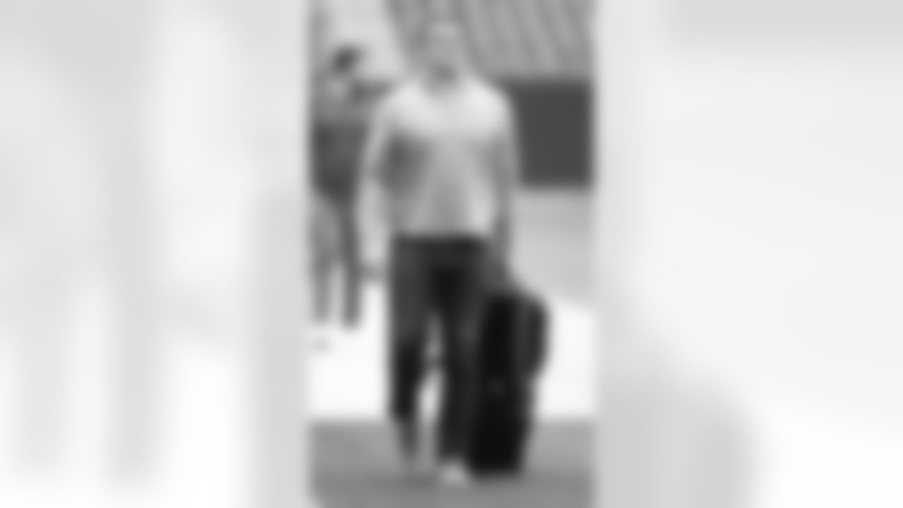 1113_LV_Arrivals_037