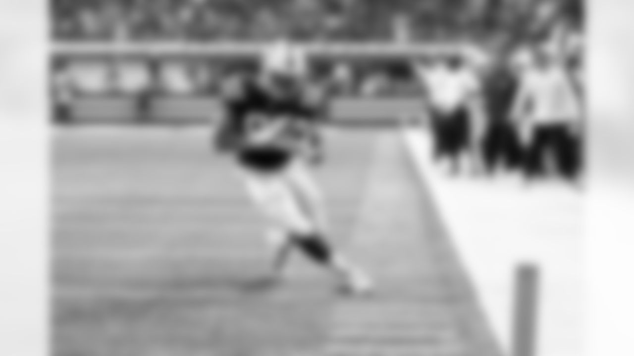 83 TE Kylen Granson