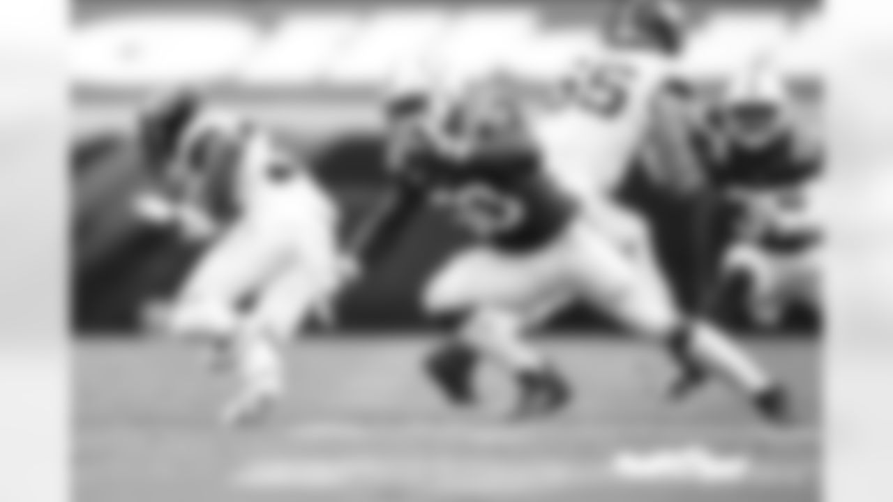 50 DE Justin Houston