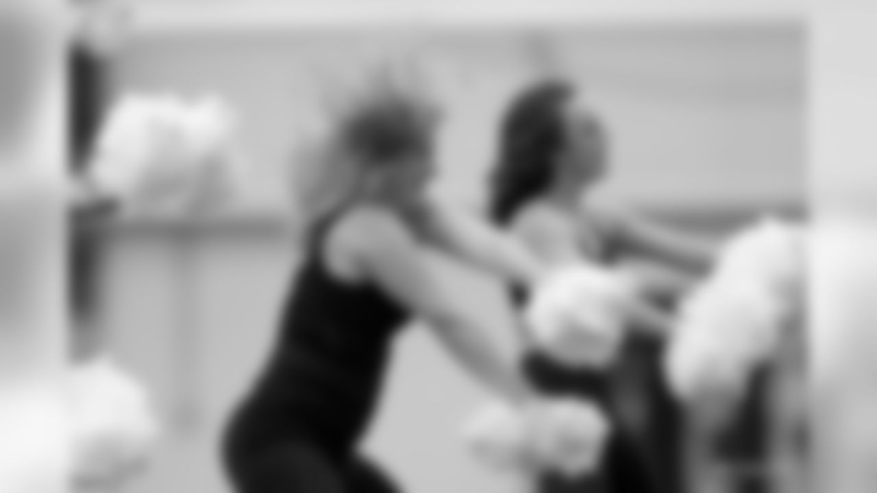 A behind the scenes look at the 2019 cheer finalists during last nights dance practice.