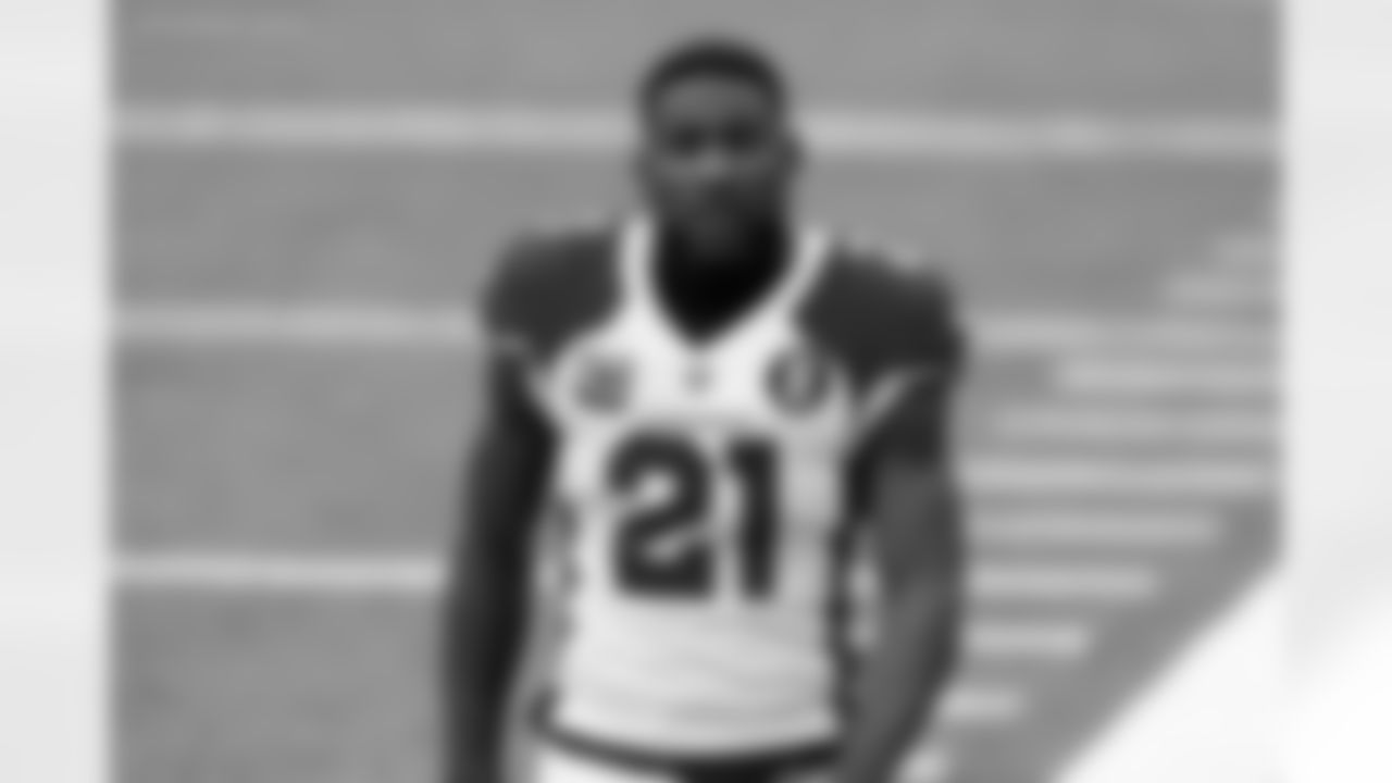 Arizona Cardinals' Patrick Peterson warms-up before an NFL football game against the New York Giants, Sunday, Dec. 13, 2020, in East Rutherford, N.J. (AP Photo/Noah K. Murray)