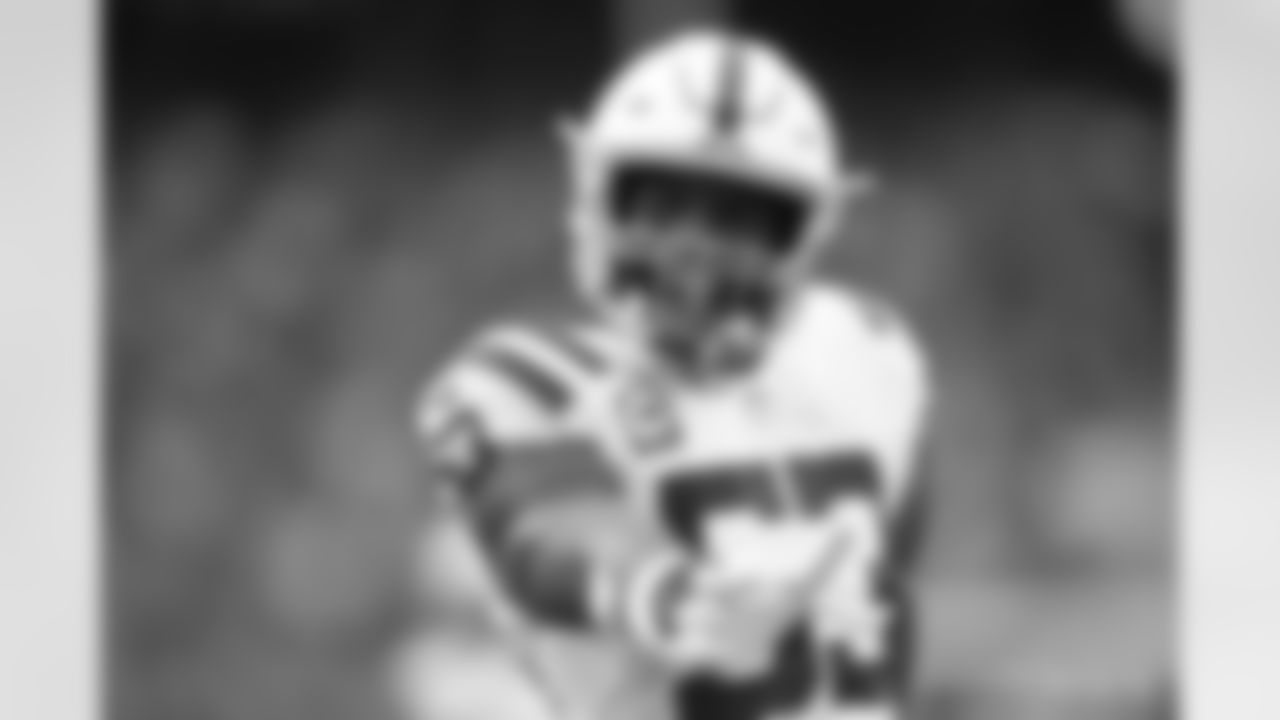 53 LB Darius Leonard