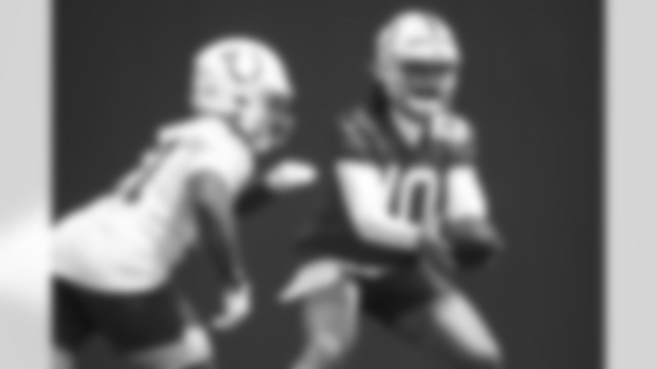 10 QB Gardner Minshew II