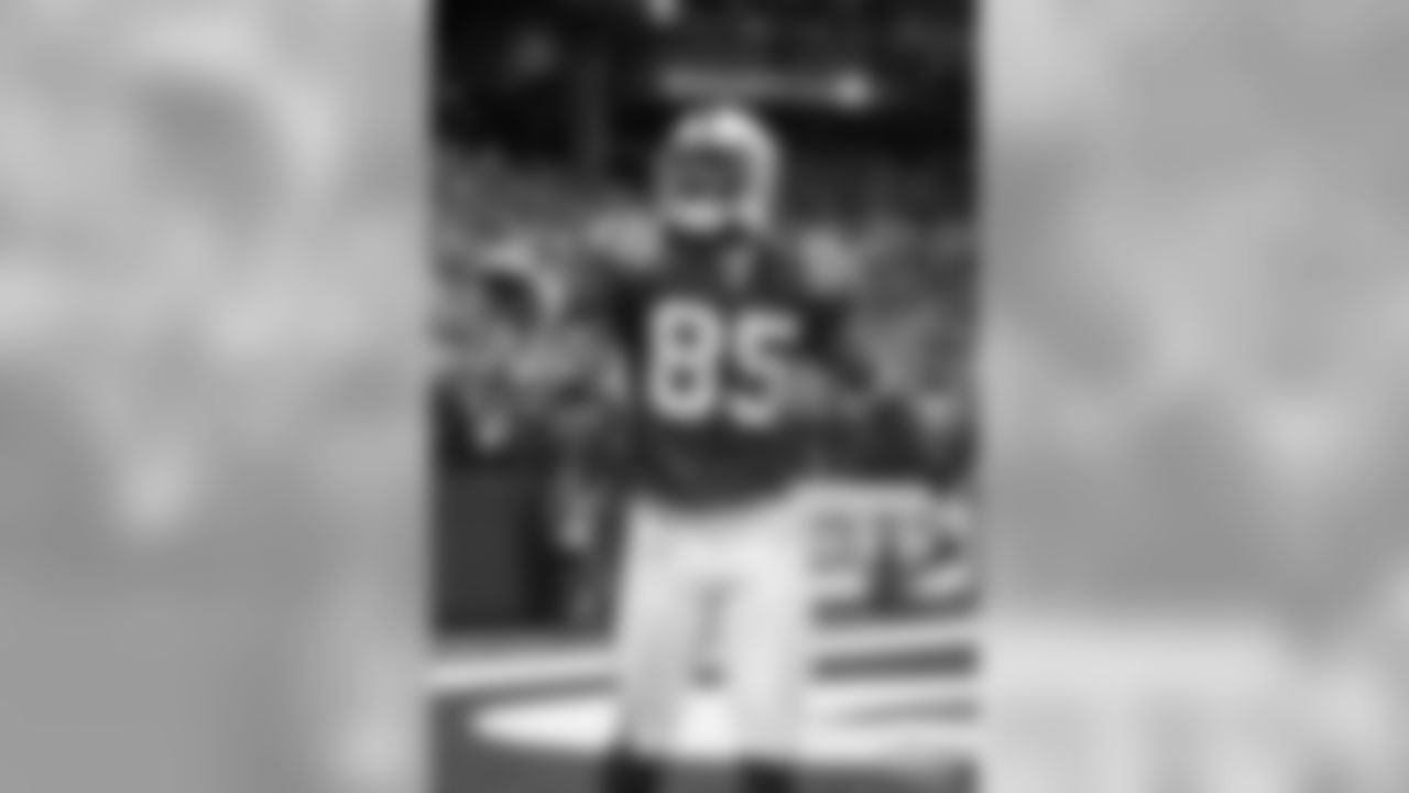 01-08-11 vs. NYJ-2