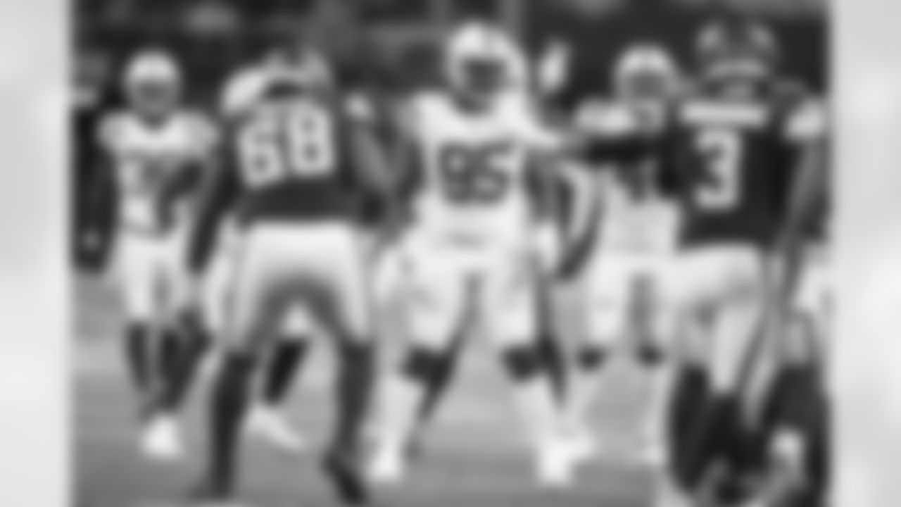 95 DT Taylor Stallworth