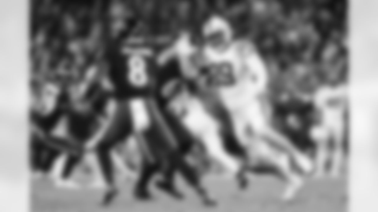 99 DT DeForest Buckner