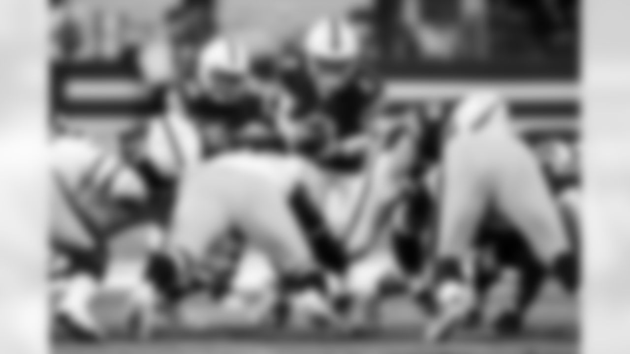 2 QB Matt Ryan, #75 G Will Fries, #78 C Ryan Kelly,