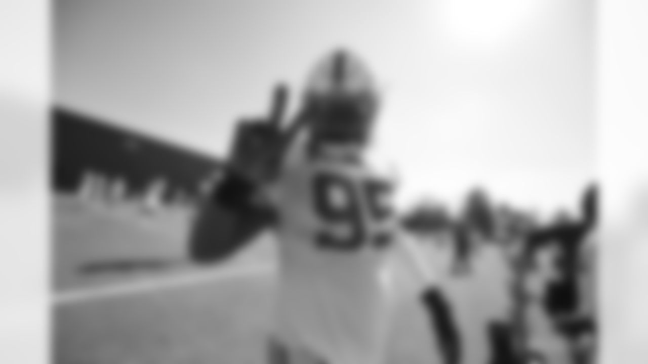 95 DT Taylor Stallworth