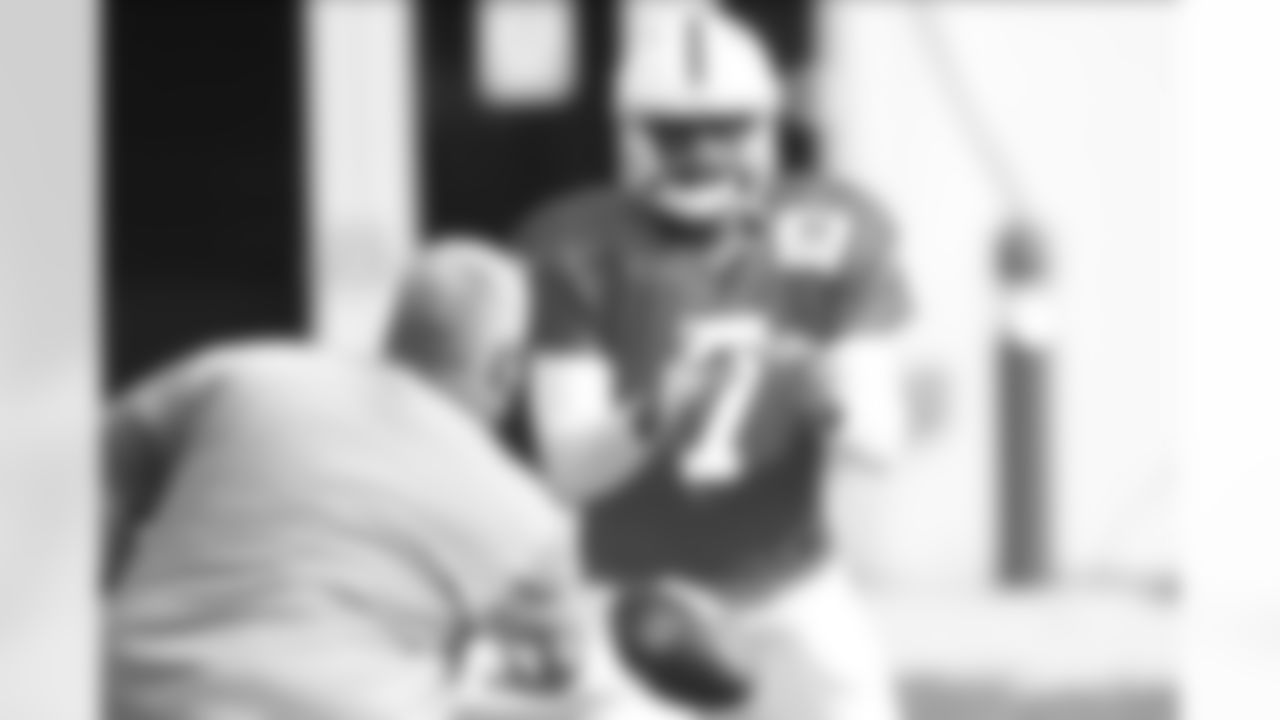 Jacoby Brissett #7 QB 6-4 238lbs 27yrs Exp 5 North Carolina State