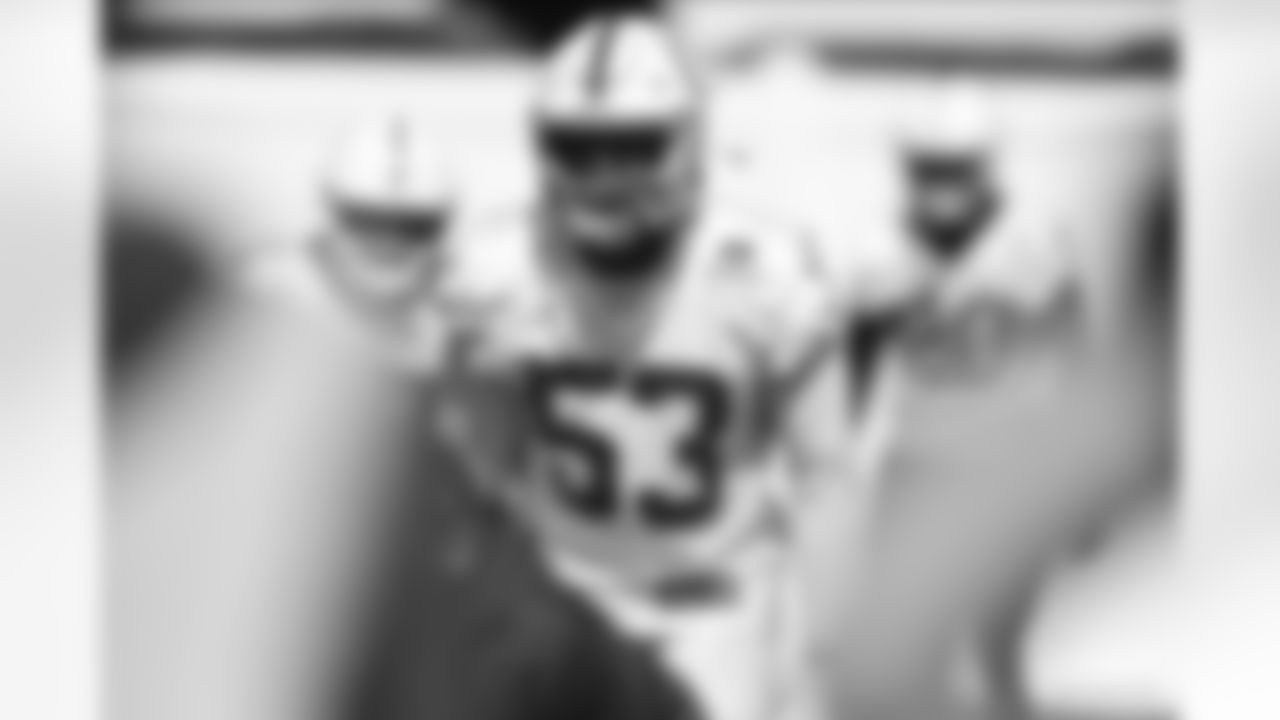 53 LB Darius Leonard