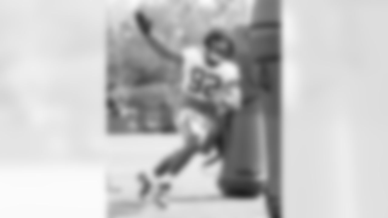 92 DE Jake Martin