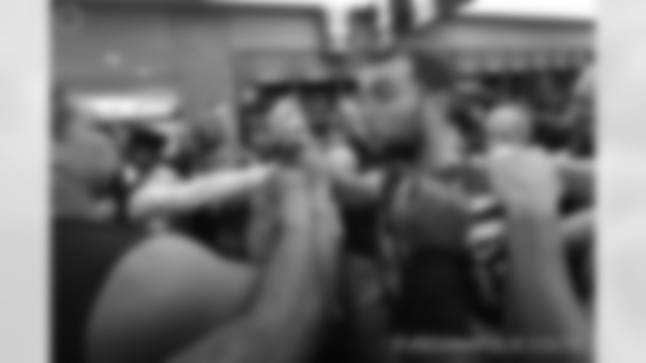 2018_1111_LockerRoom_0039