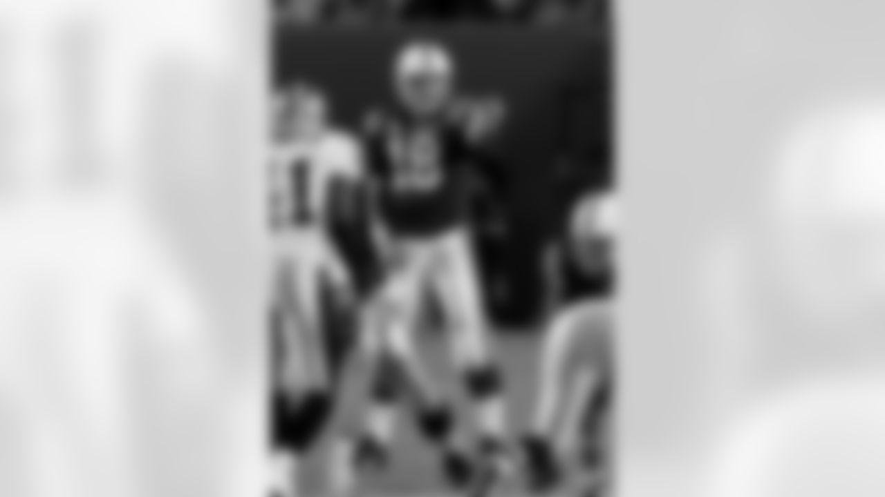 2010_0207SB_NO_larson_320
