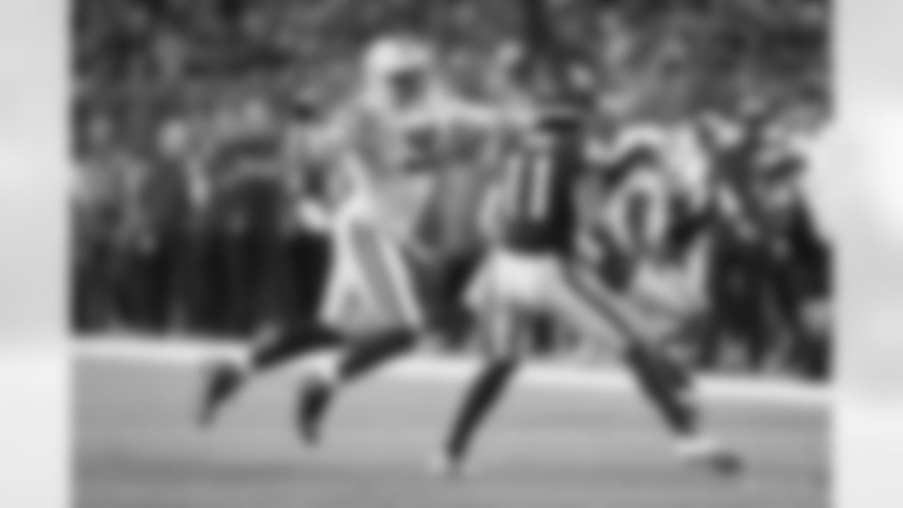 91 DE Isaac Rochell