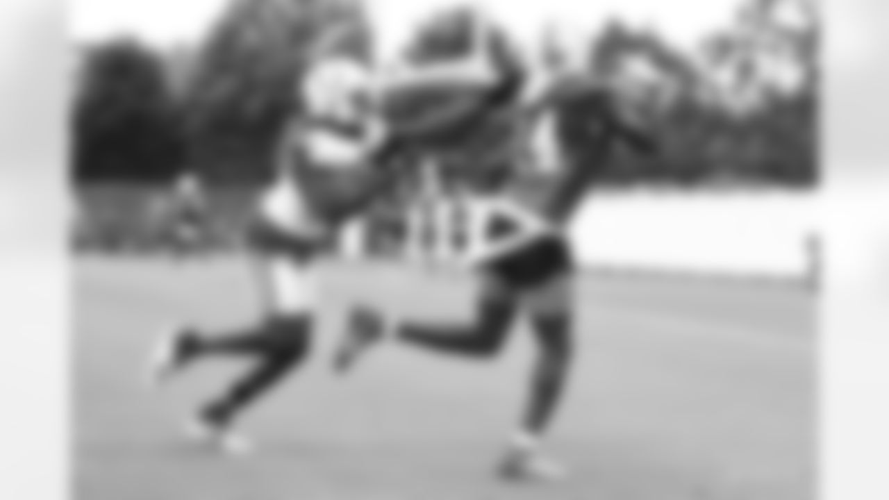 35 CB Tremon Smith, #14 WR Zach Pascal