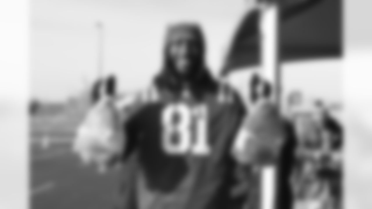 81 TE Mo Alie-Cox