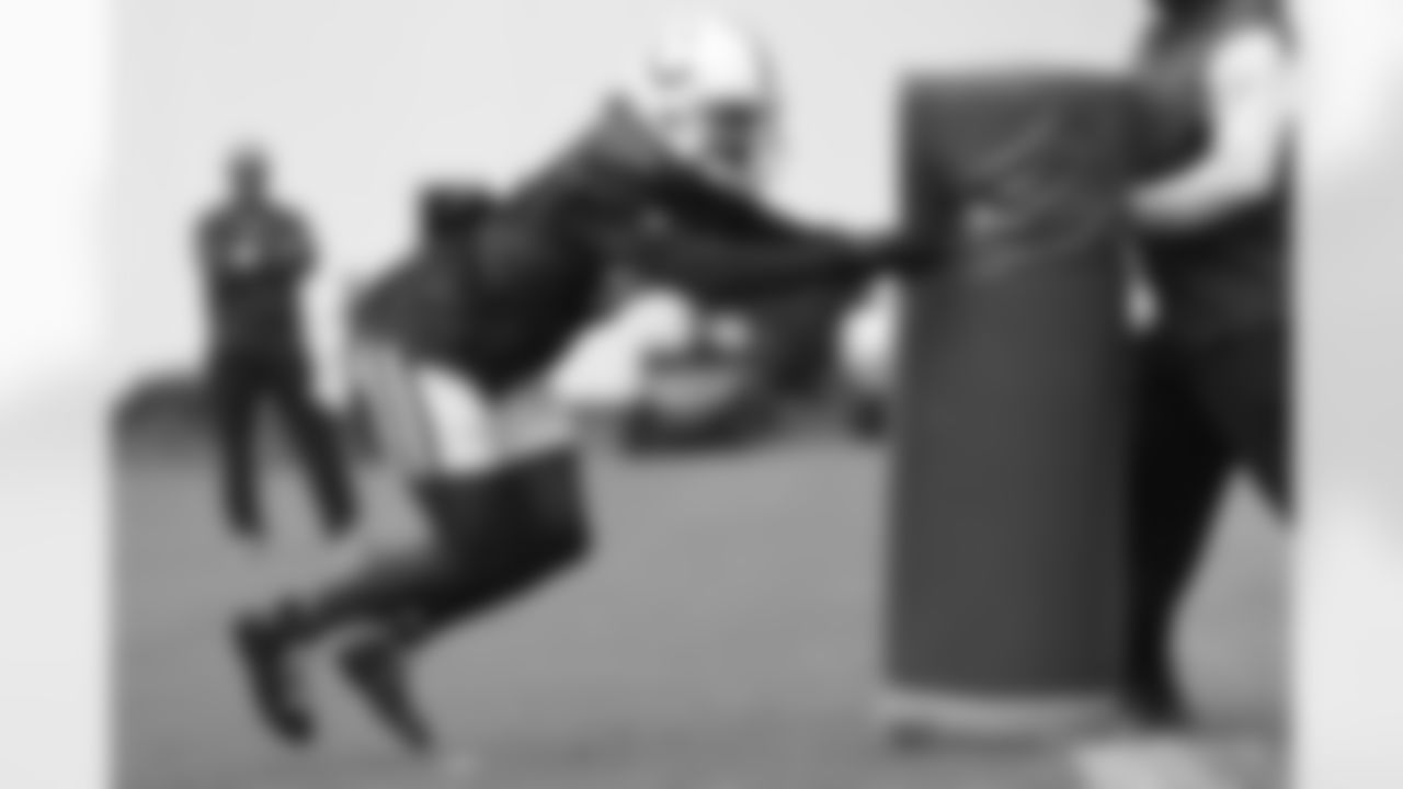 42 DB Andrew Sendejo