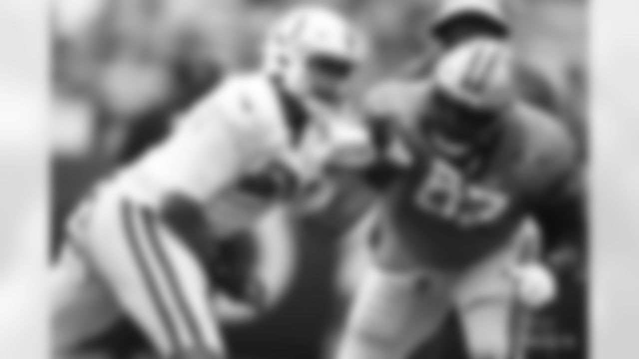 91 DE Isaac Rochell