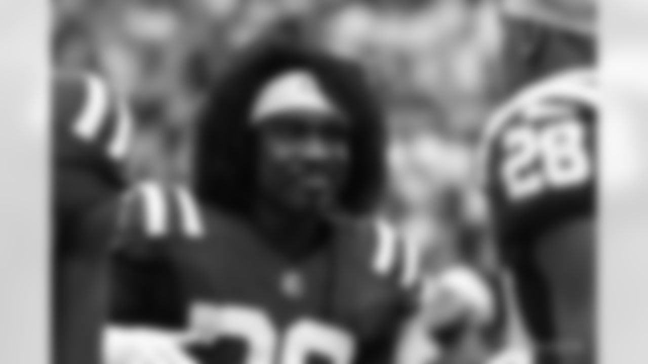38 CB Tony Brown