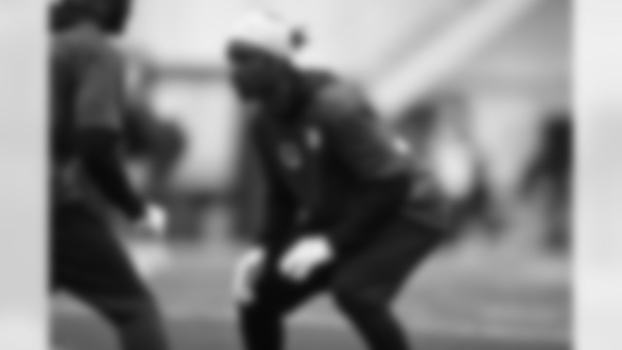 38 CB Tony Brown
Players train during Phase II of offseason workouts.