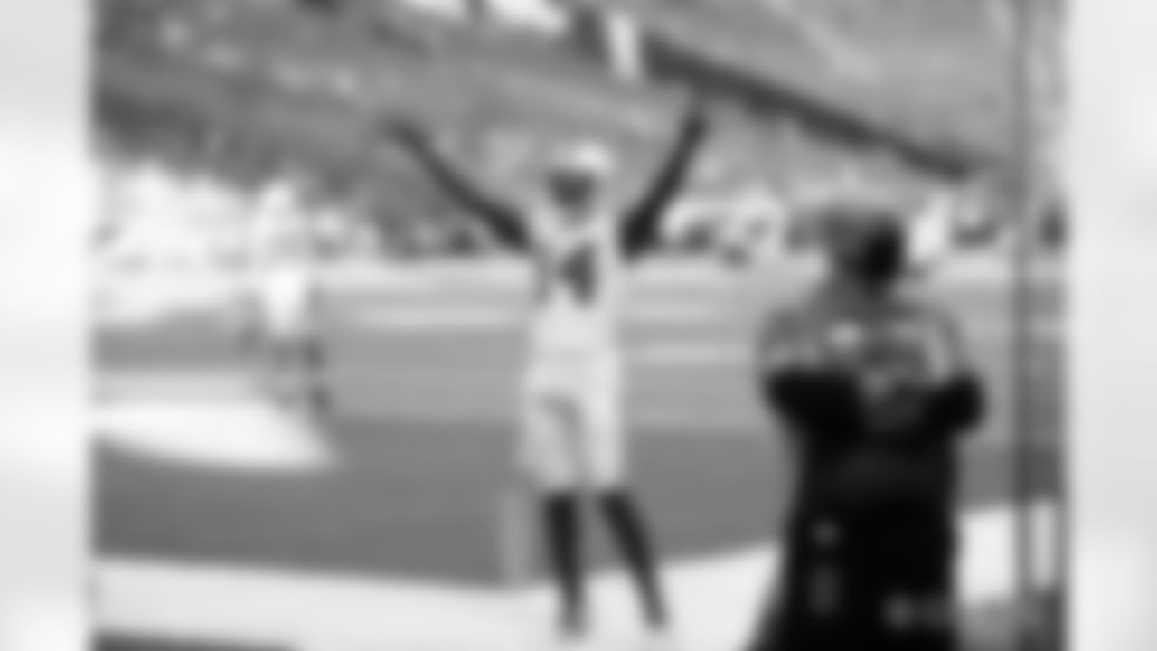 14 WR Zach Pascal