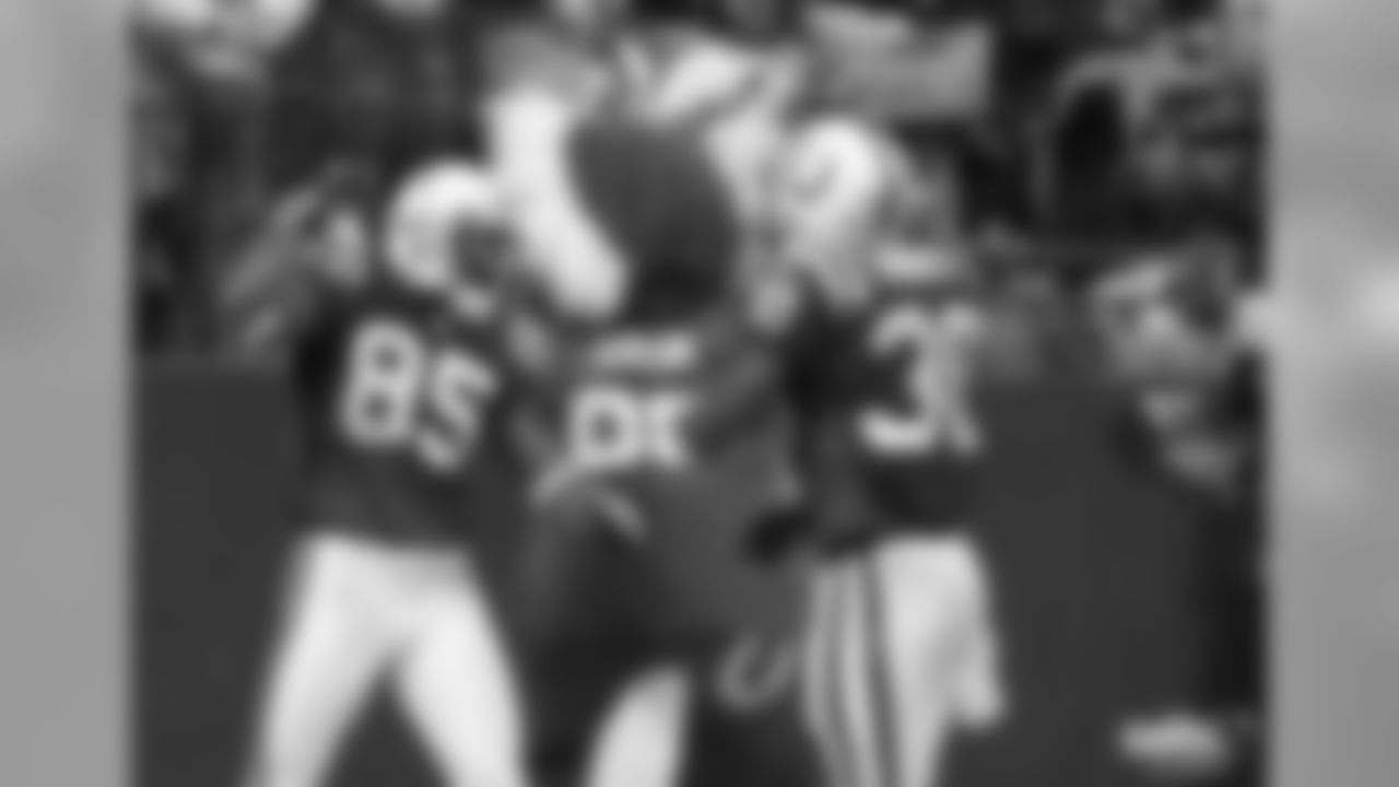 01-08-11 vs. NYJ-2