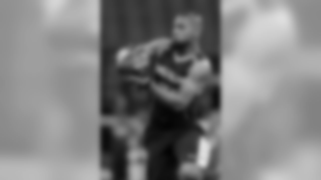10 Moncrief, Donte WR