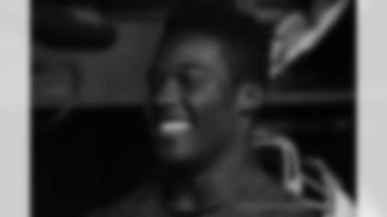 15
Dorsett, Phillip
WR
5-10
185
22
R
Miami