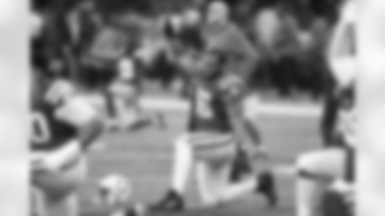 96 DT Byron Cowart