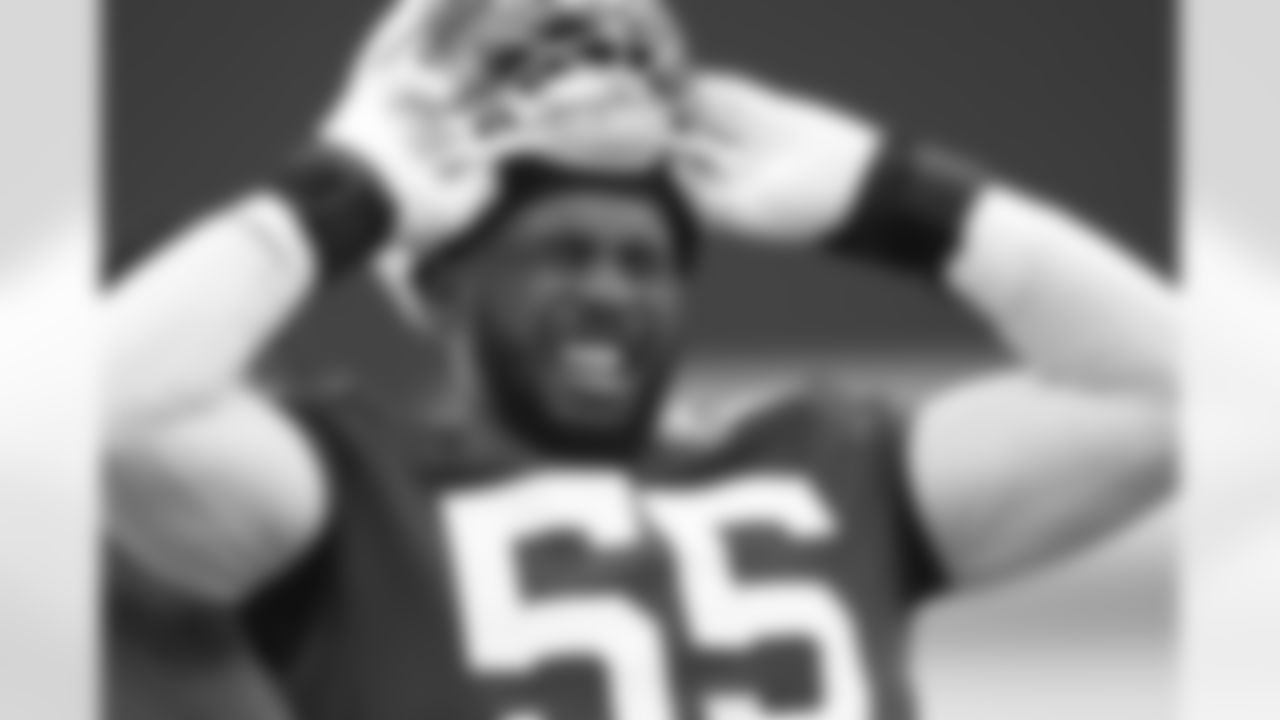 55 DE Khalid Kareem
Players practice during voluntary minicamp offseason workouts.