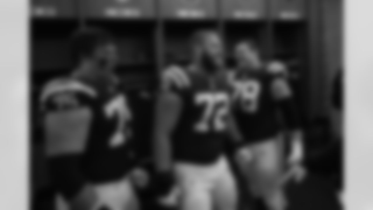 75 G Will Fries , 72 T Braden Smith , 78 C Ryan Kelly