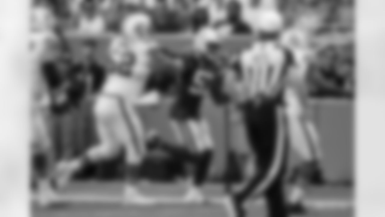 53 LB Darius Leonard