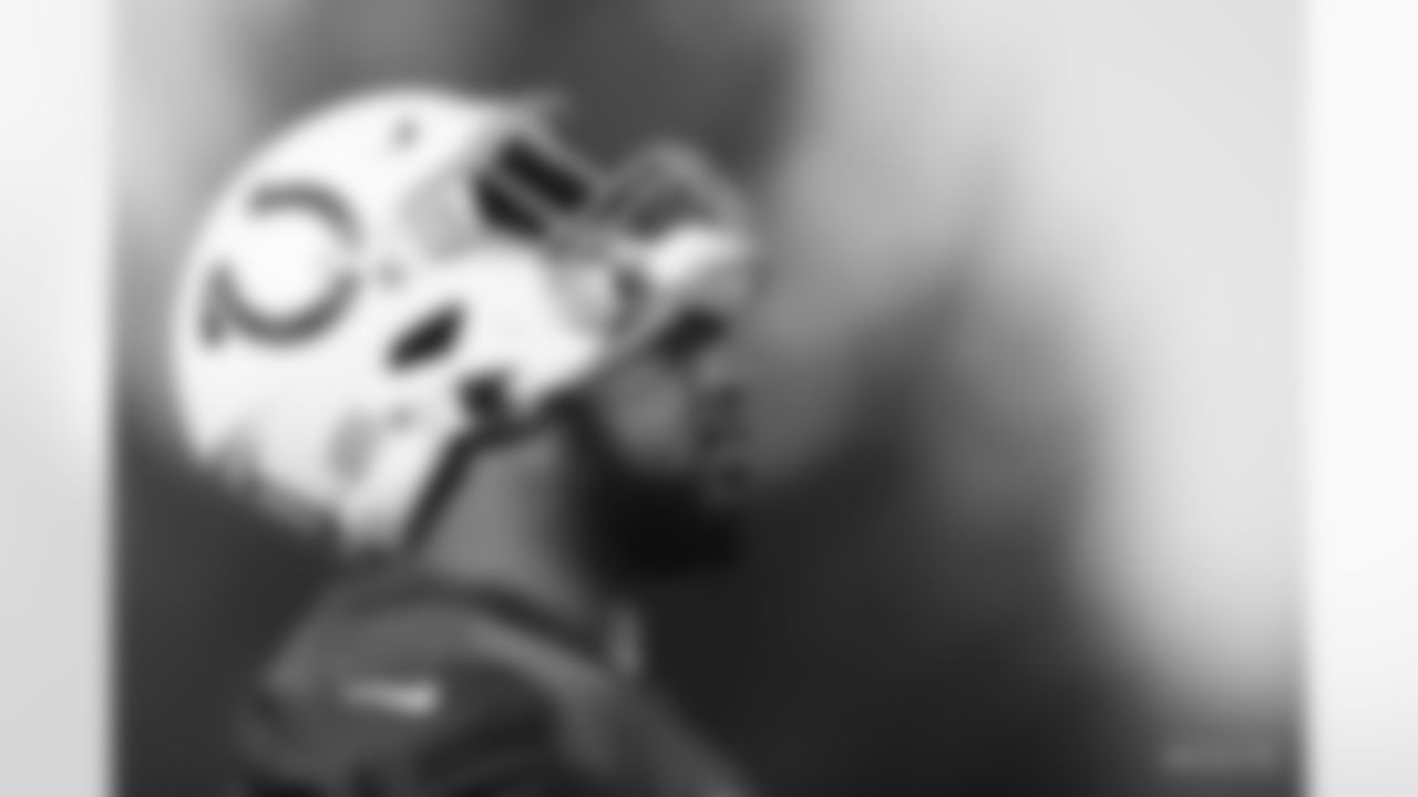 90 DT Grover Stewart