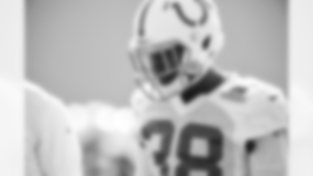 T.J. Carrie #38 CB 6-0 204lbs 30yrs Exp 7 Ohio