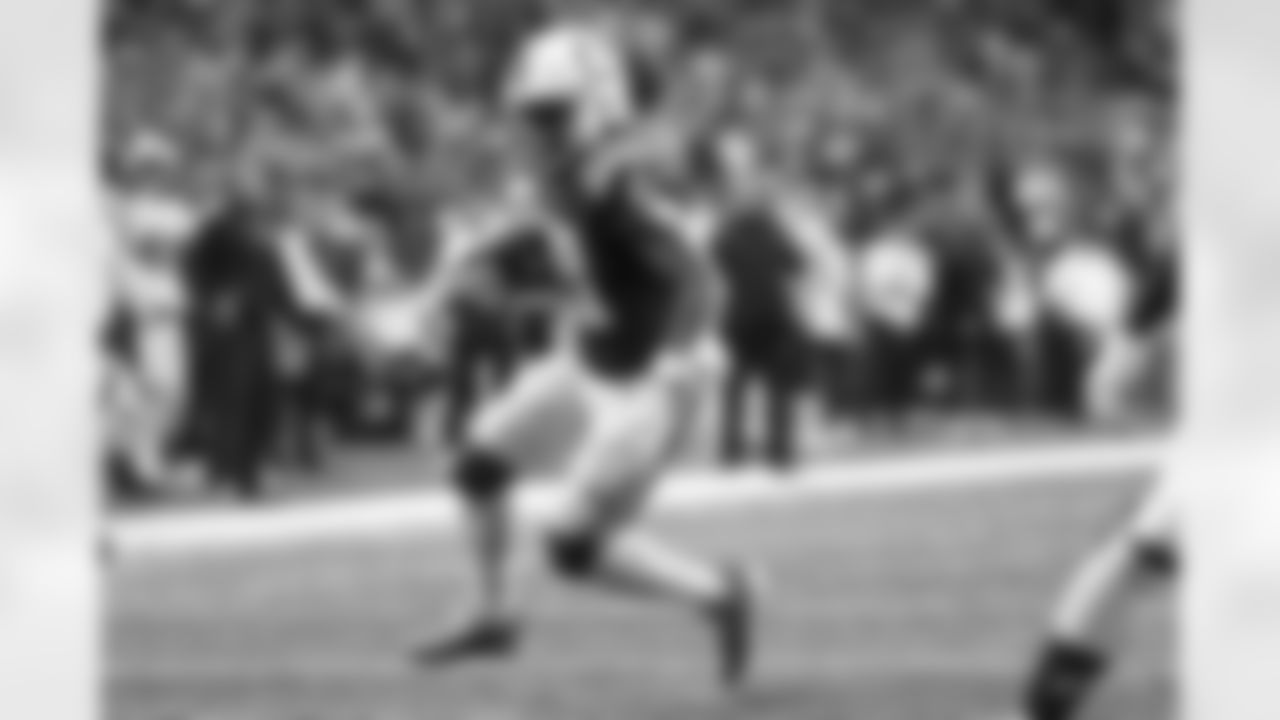 21 RB Nyheim Hines